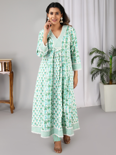 Off white Green Hand Block Printed V-Neck, Yoke Front Gather Kurta, Pant & Dupatta Set of 3