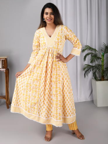 Off white Yellow Hand Block Printed V-Neck, Yoke Front Gather Kurta, Pant & Dupatta Set of 3